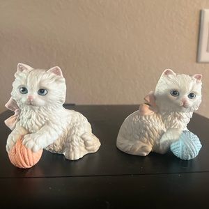 Homco 1410 Ceramic Cats Playing With Yarn Set Of 2